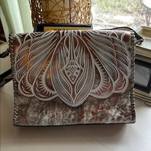 Elegant Brown and White Leather Bag